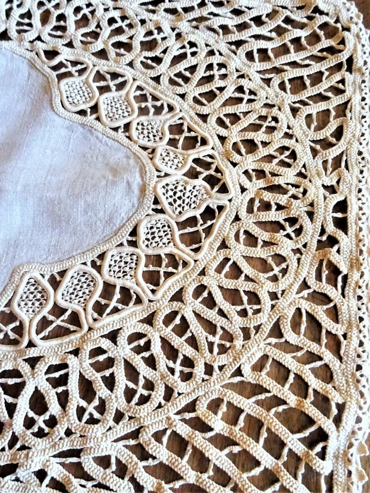 NAPPERON EN LIN ET MACRAME - 86 cm x 47 cm - Photo 4/4