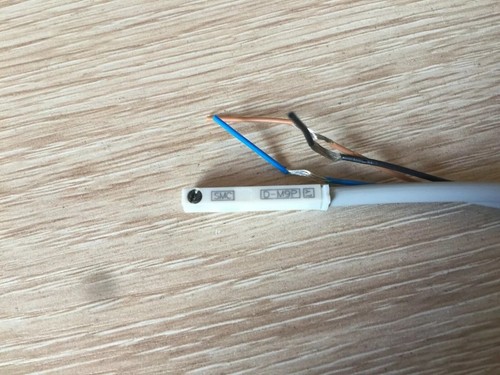 SMC D-M9P Auto Magnetic Switch DM9P New In Bag - Picture 2 of 3