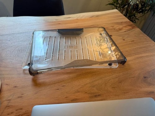 MacBook Pro 16’ Touch Bar intel i9 16gb ram 1tb ssd - Photo 2/8