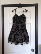 Size 7 Vintage Steppin Out dress