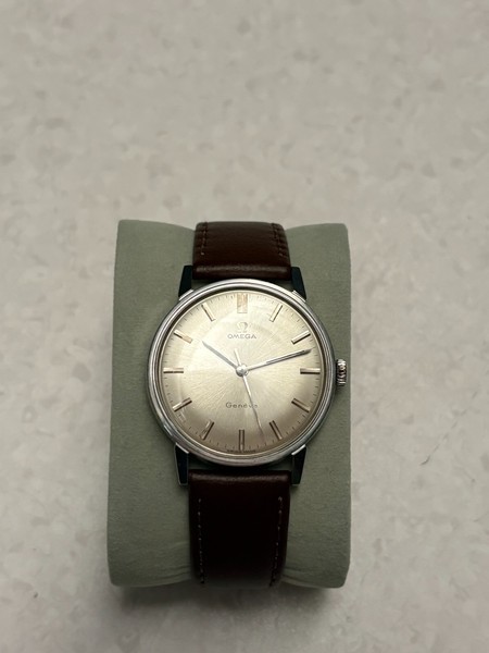 montre Omega Genève