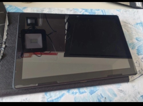 Medion Lifetab Notebook E10604 - Bild 3 von 7