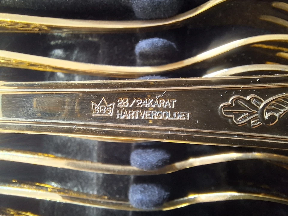 Solingen Vergoldetes 70teiliges Besteck 23/24 Karat SBS - Bild 2 von 4