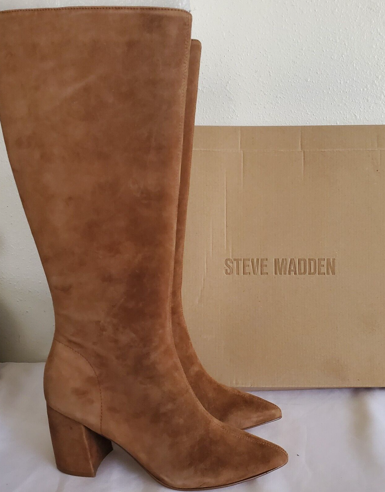 STEVE MADDEN NIEVE SUEDE KNEE HIGH 