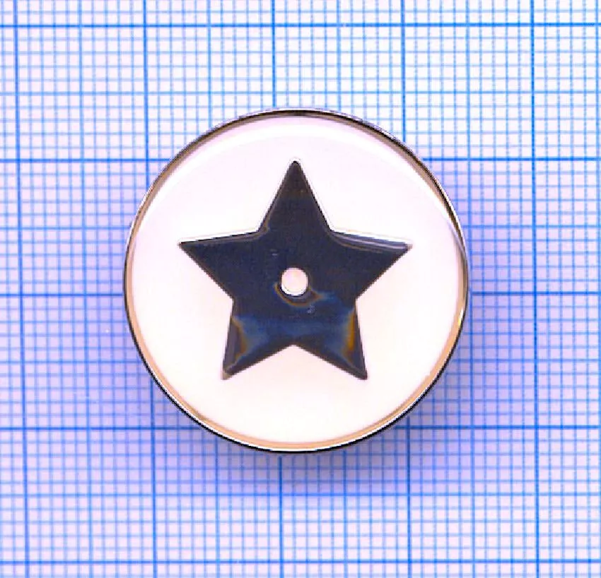 Pins étoile argentée CD marquée Dior PARFUMS CHRISTIAN Mode PERFUME STAR Fashion