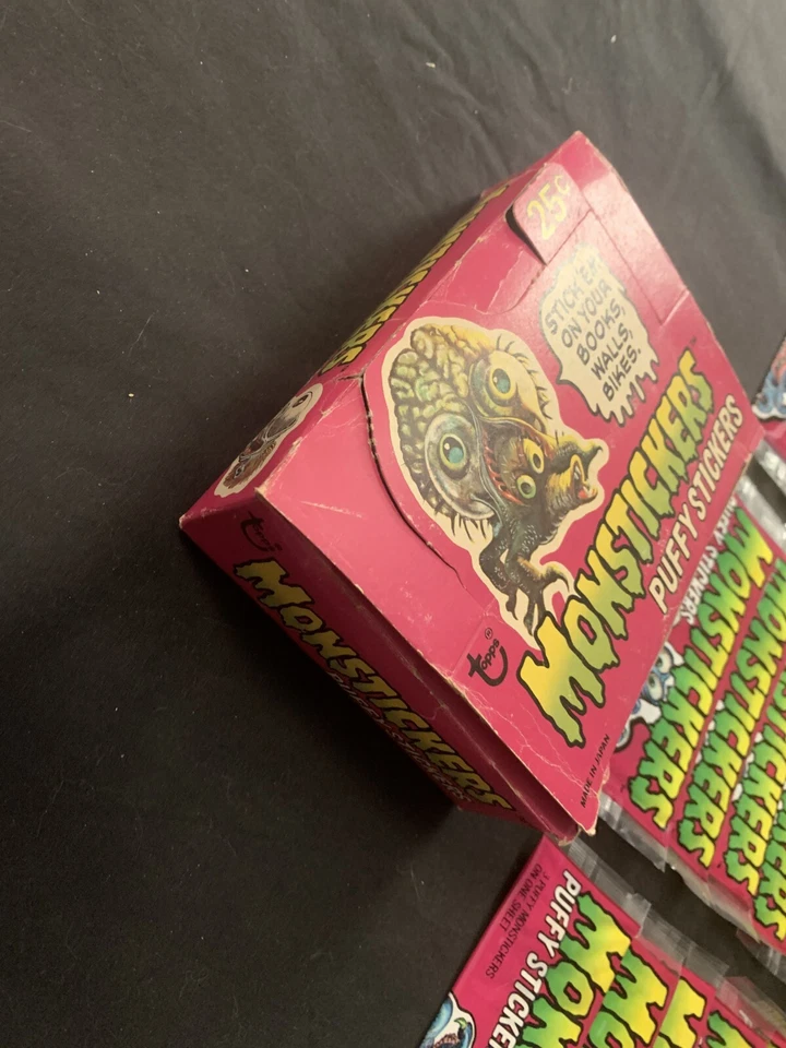 1979 MONSTICKERS TOPPS MONSTER UGLY STICKERS made in Japan FULL BOX 36 packs - Image 3 of 3