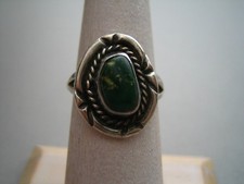 STERLING SILVER  GREEN TURQUOISE RING - Size 6