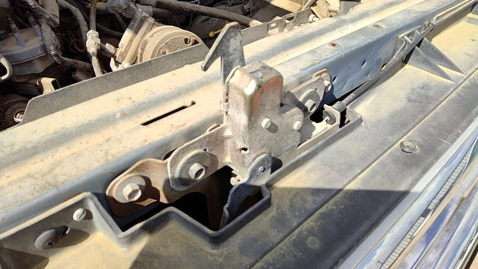 Ford F150 1987 1988 1989 1990 1991 conjunto de pestillo de capó con soporte OEM Foto 2 de 3