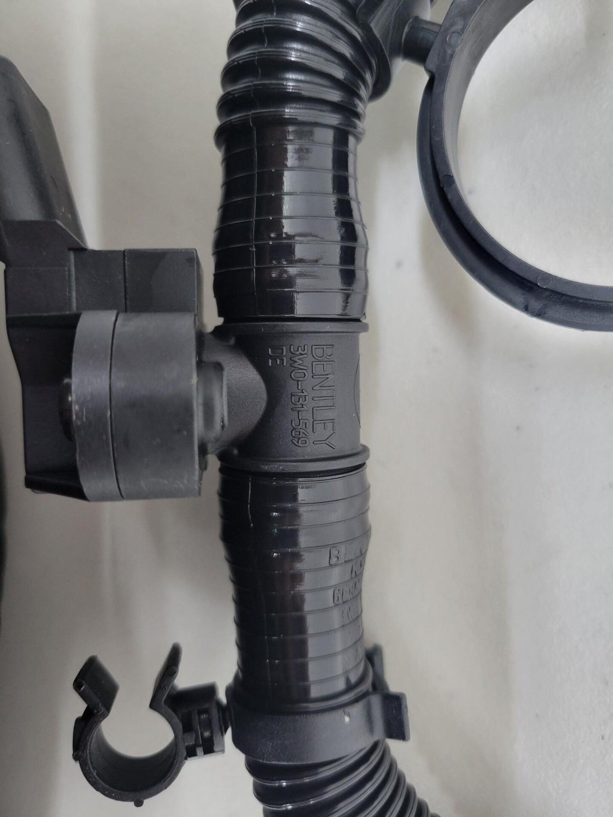 Rolls Royce / Bentley Secondary Air Smog Pipe Hose 3W0131128R