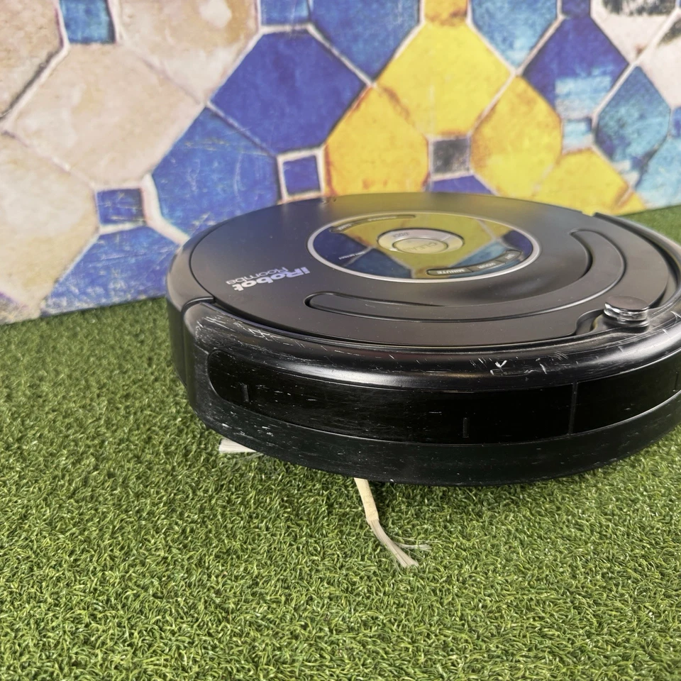 iRobot Roomba 581 Vacuum Cleaner - Spares or Repairs (A) - Image 3 of 4