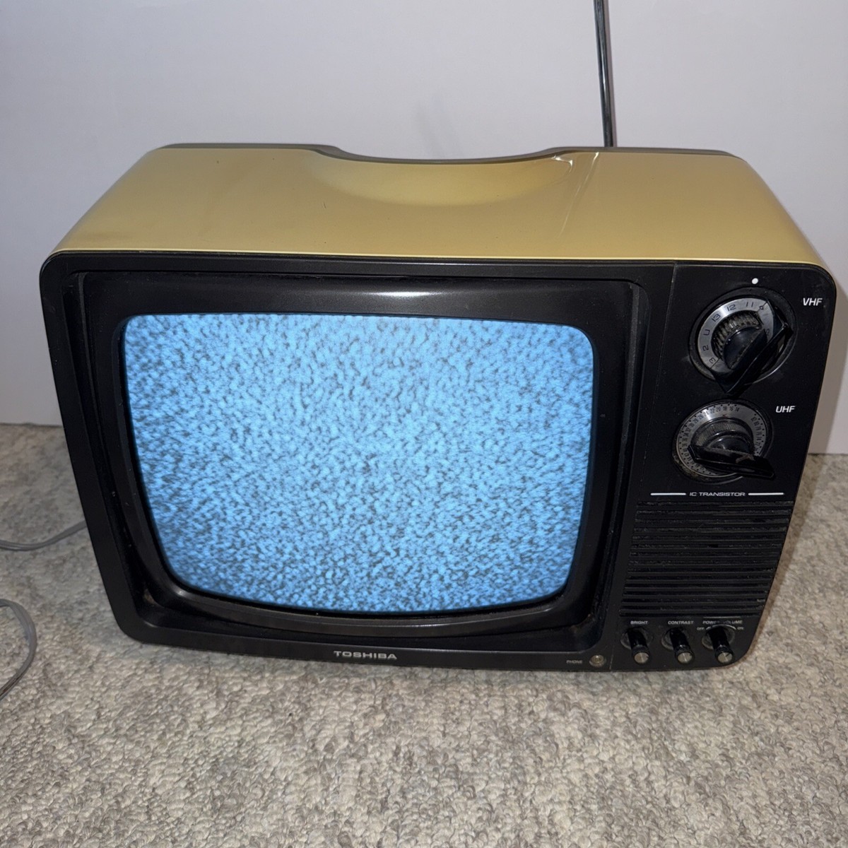 Vintage Retro Toshiba Yellow Television ( Retro Gaming ) | eBay