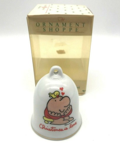 Vintage Tom Wilson's Ziggy CHRISTMAS IS LOVE 1982 Porcelain Ornament - Japan