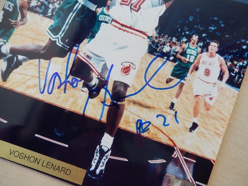 Voshon Lenard Autographed 8" X 10" Photograph - Picture 2 of 2