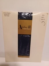 PantyHose Lycra Opaques Sandlefoot Pantyhose Navy Size B Made In Usa 3046 New