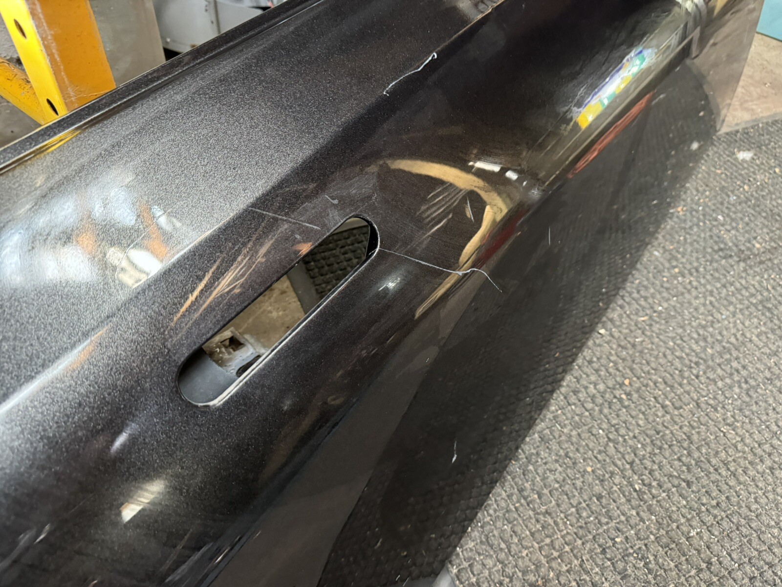 2017 2018 2019 Aston Martin Db11 coupe right Door Shell Only