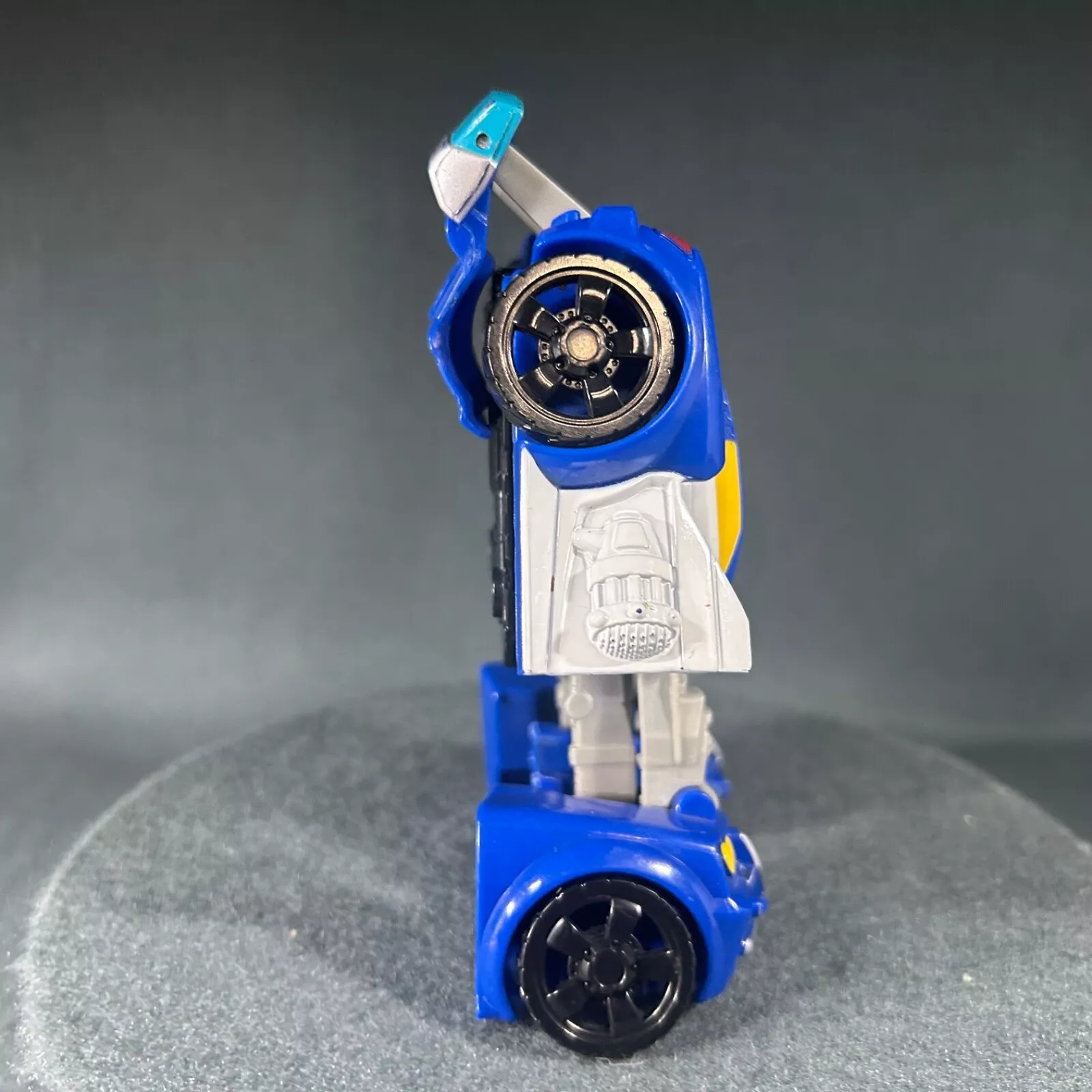 hasbro transformers rescue bots chase police car playskool heroes 