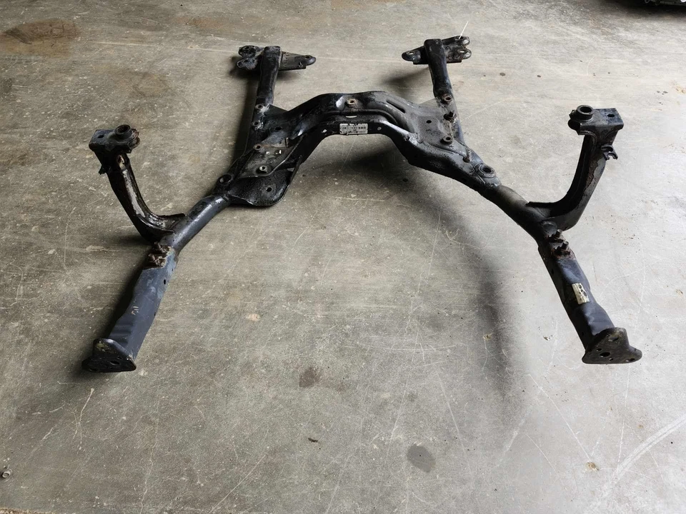 Оригинальный передний поперечный подрамник 11–16 Mini Cooper Countryman R60 31119807743 - Изображение 2 из 4