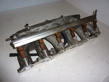 Ansaugbrücke Einspritzleiste Einspritzdüse Volvo XC90 T6 2004 Benzin 8627359