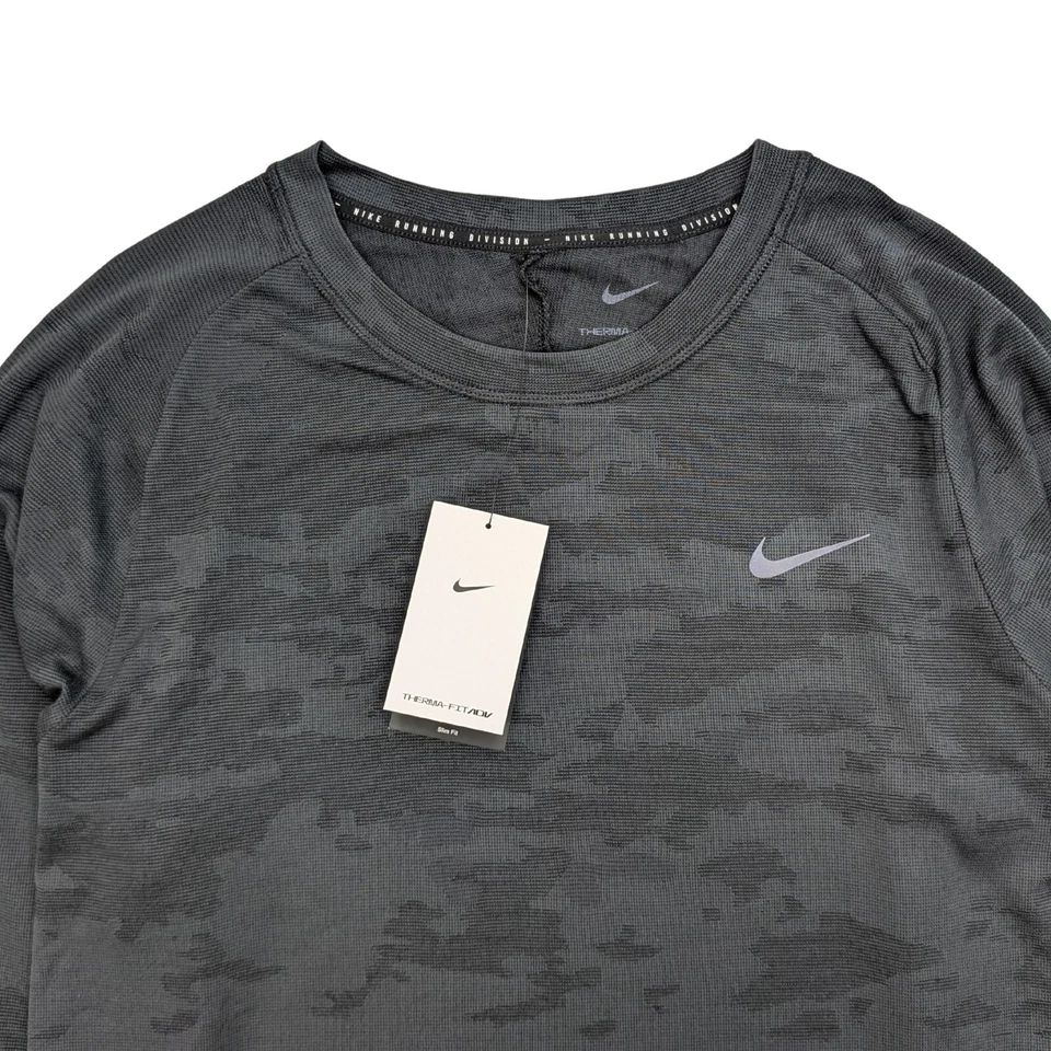 Nova Camisa Masculina Nike Manga Longa Tamanho XL Therma-FIT ADV Running Division Cinza Camuflagem - Imagem 2 de 4