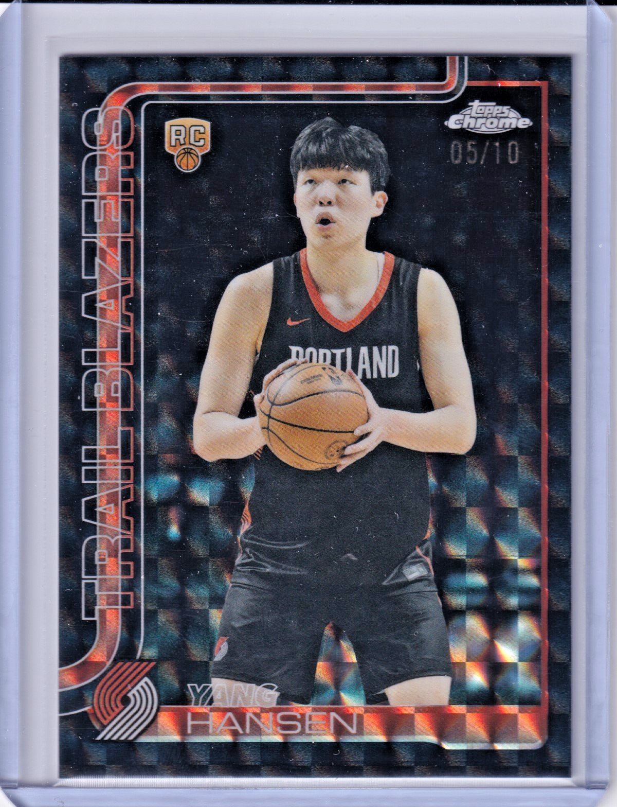 YANG HANSEN 2025-26 Topps Chrome Black Geometric Refractor #266 Rookie (RC) #/10