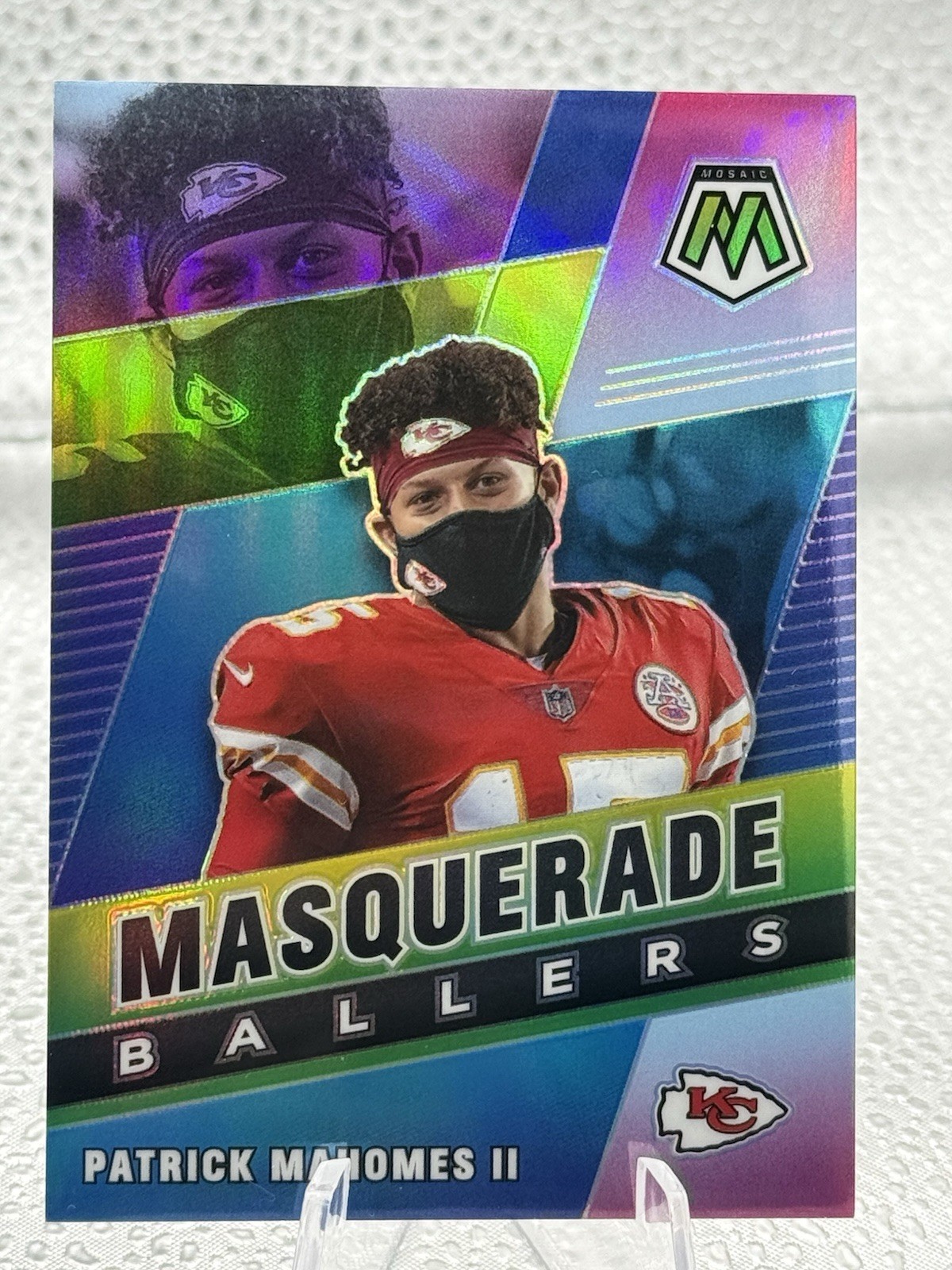 2021 Panini Mosaic Patrick Mahomes II Masquerade Ballers Case Hit SSP - Covid