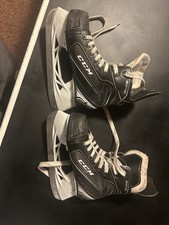 CCM 9040 Youth Ice Hockey Skates Size 13Y 31 EU Black/White