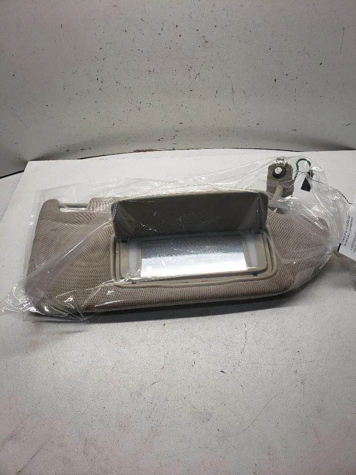 Parasol de pasajero iluminado a través de VIN 644108 compatible con Volvo XC90 1432173 07-13 Foto 2 de 4