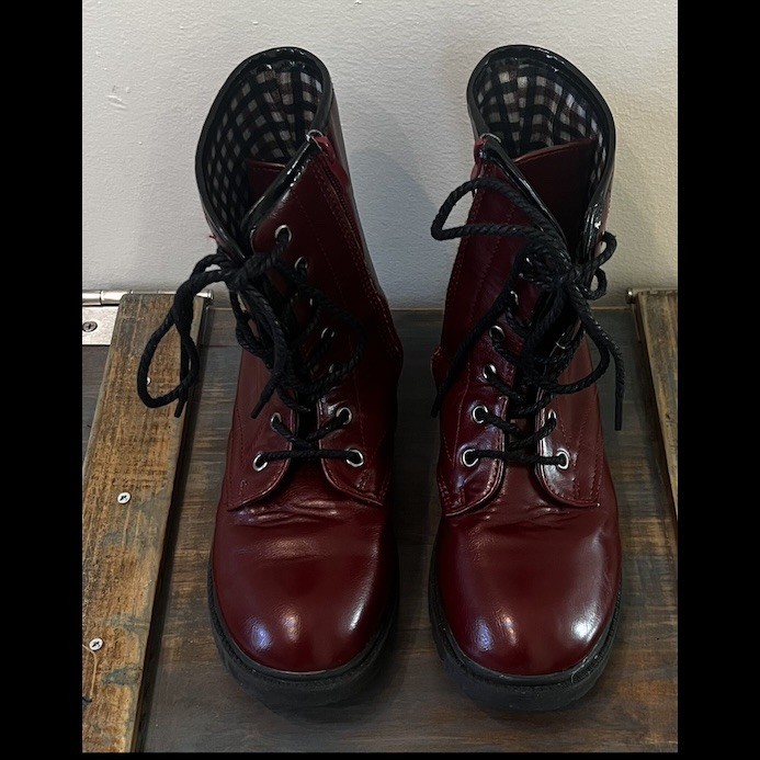 DHGate Red Boots