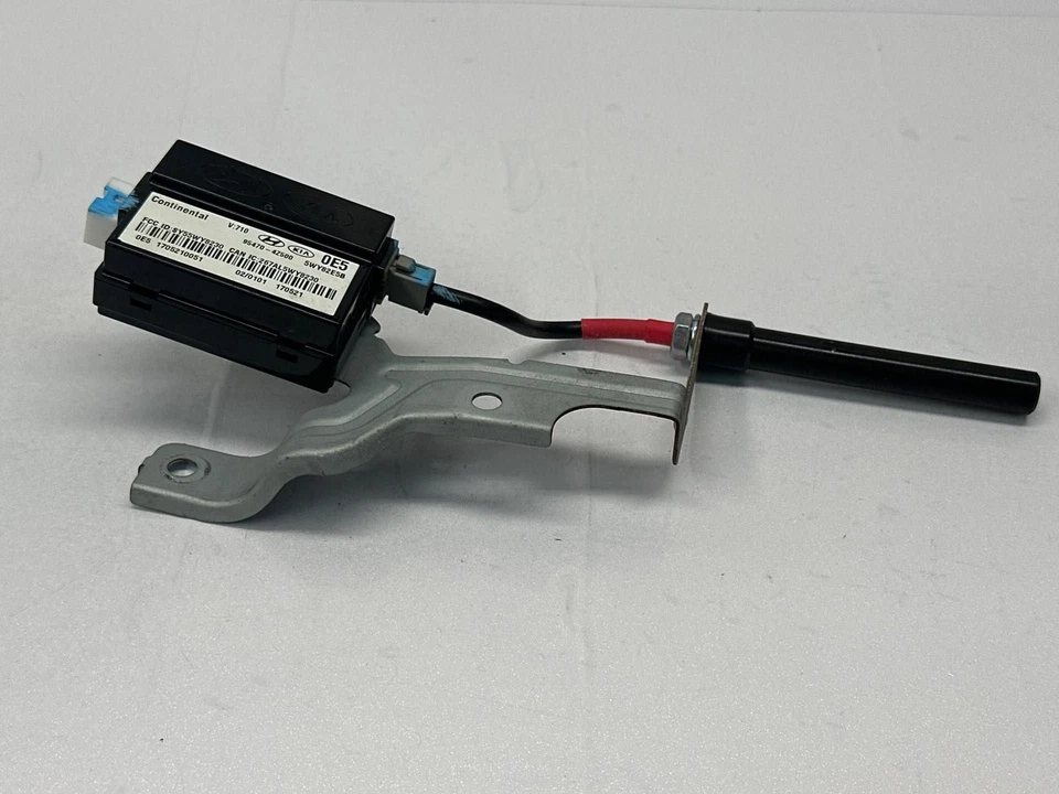 Unidad de módulo de control de encendido sin llave Hyundai Santa Fe 2015 2019 OEM 954704Z500 Foto 4 de 4