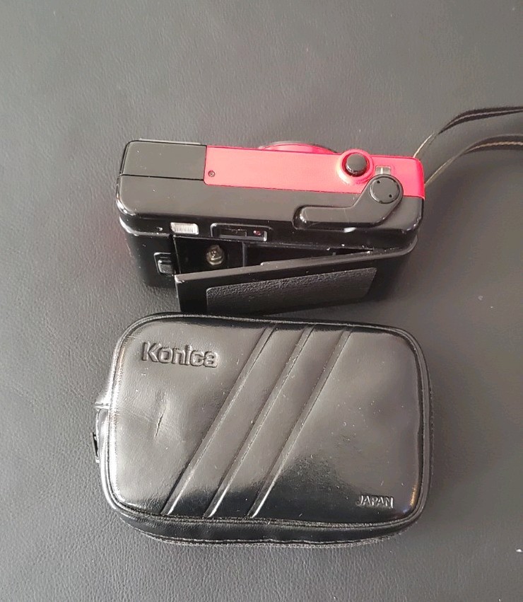 Konica pop 35mm Film Point and Shoot Camera 36mm F4 Lens in Red | eBay