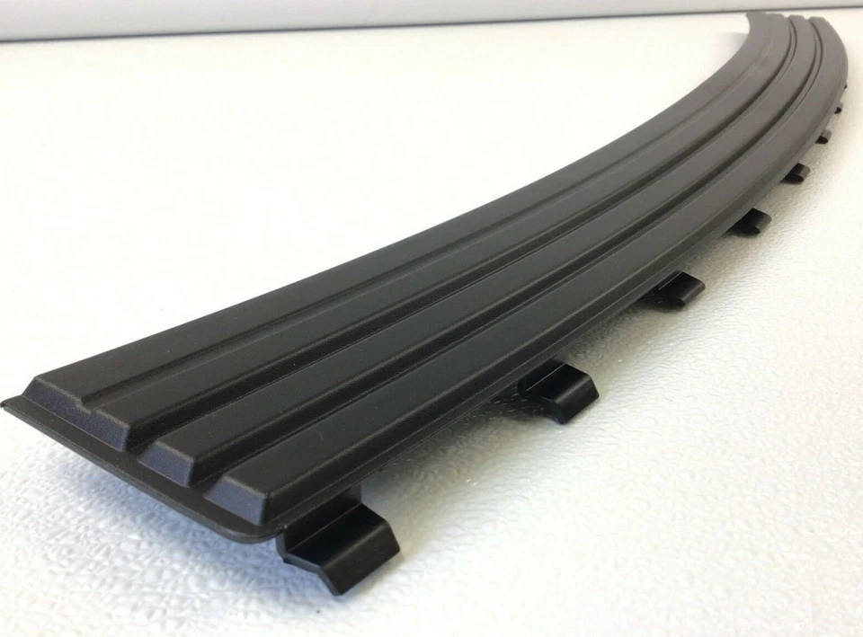 2017-2021 Jeep Grand Cherokee Trailhawk Rear Bumper Step Pad OEM 68111633AB - Image 3 of 4