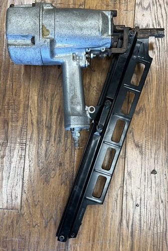 Hitachi NR83A 3 1/4 in Framing Strip 