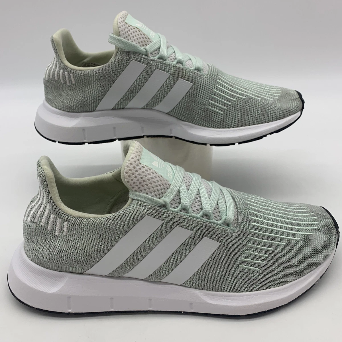 cable Puede ser ignorado Chapoteo Adidas Sneakers Womens 8.5 Flyknit 3 Stripe Pale Green Running Shoes 2 New  Socks | eBay