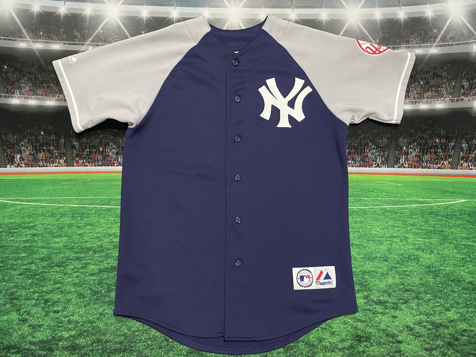 New York Yankees Majestic Jersey Sz Medium Preowned