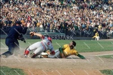 G808 Johnny Bench Cincinnati Reds Blocked Baseball 8x10 11x14 16x20 Photo