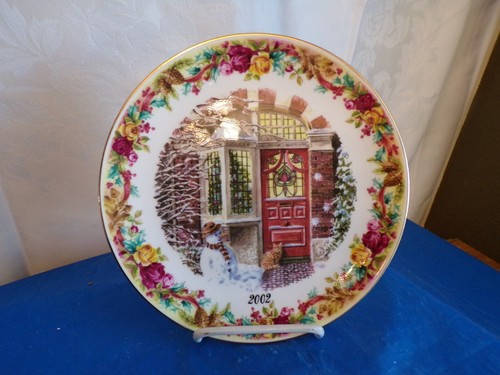 Choice Royal Albert Bone China England Decorative Picture Plates: 2001 or 2002 - Picture 4 of 7