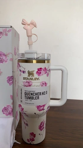 Stanley x LoveShackFancy Tumbler 40 oz Quencher 4 Color With Box & Packge - Foto 7 di 26