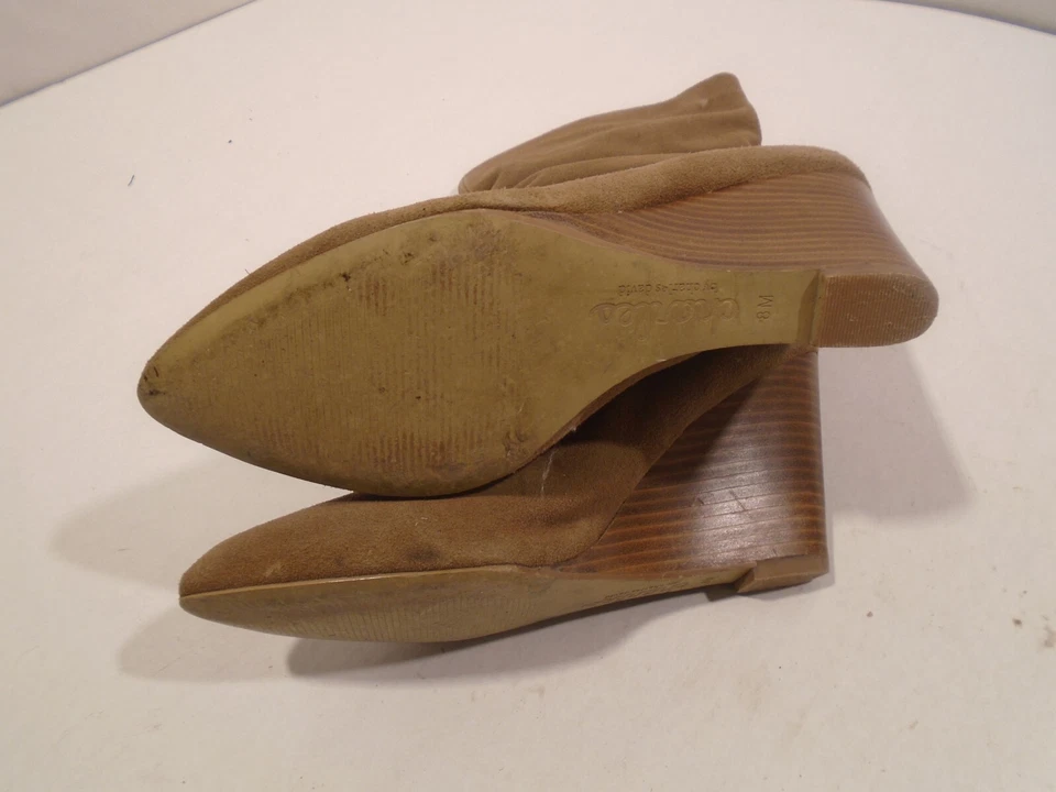 Botas anabela CHARLES by CHARLES DAVID bege camurça desleixada tamanho 8 M - Imagem 3 de 4