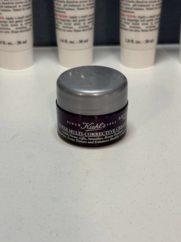 Kiehls Ultra Facial Cleanser 1.0oz Pack of 5 & 1 Super Multi Corrective Cream - Image 2 of 2