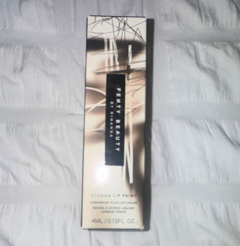 Fenty Beauty Stunna Lip Paint; Shade UNBUTTON
