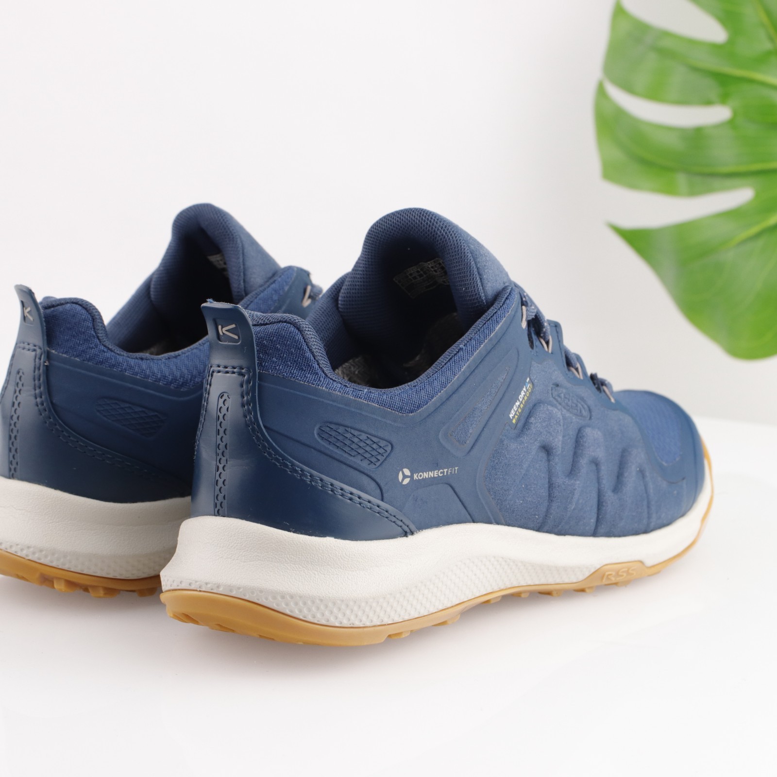 Scarpa da trekking Keen donna Explore taglia 9 blu impermeabile sneaker bassa trail pioggia