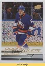 2024-25 Series 1 Young Guns Speckled Rainbow Foil Ruslan Iskhakov #232 READ 1jz3