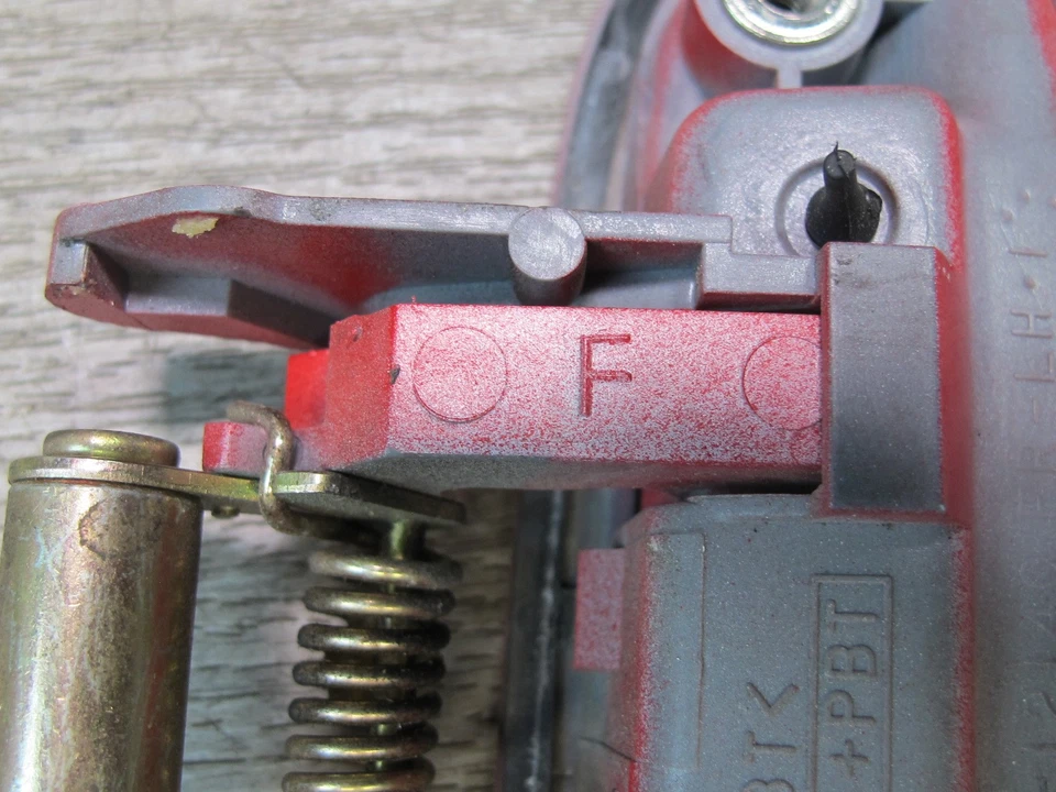 00-05 TOYOTA MR2 SPYDER JUEGO DE 2 MANIJAS EXTERIORES PUERTA IZQUIERDA Y DERECHA OEM Foto 4 de 4