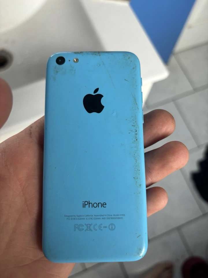 Apple iPhone 5c - 8 Go - Bleu (Désimlocké), photo 1 sur 4
