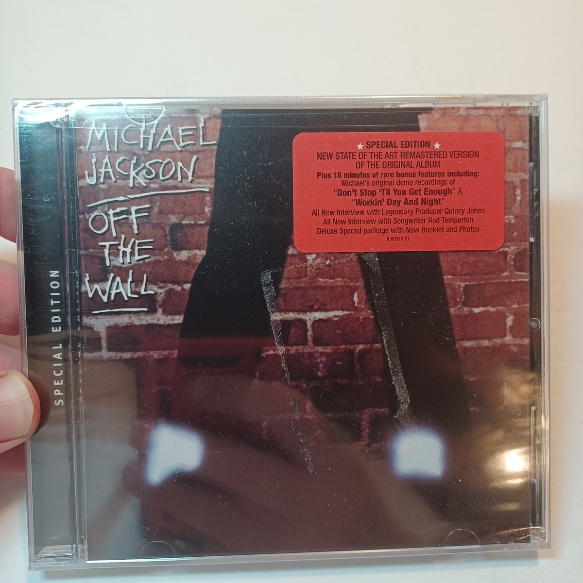 Off the Wall [Remaster] by Michael Jackson (CD, Oct-2001, Epic