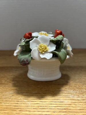 Vintage Aynsley December Christmas Rose Hand Painted Bone China Art Piece 