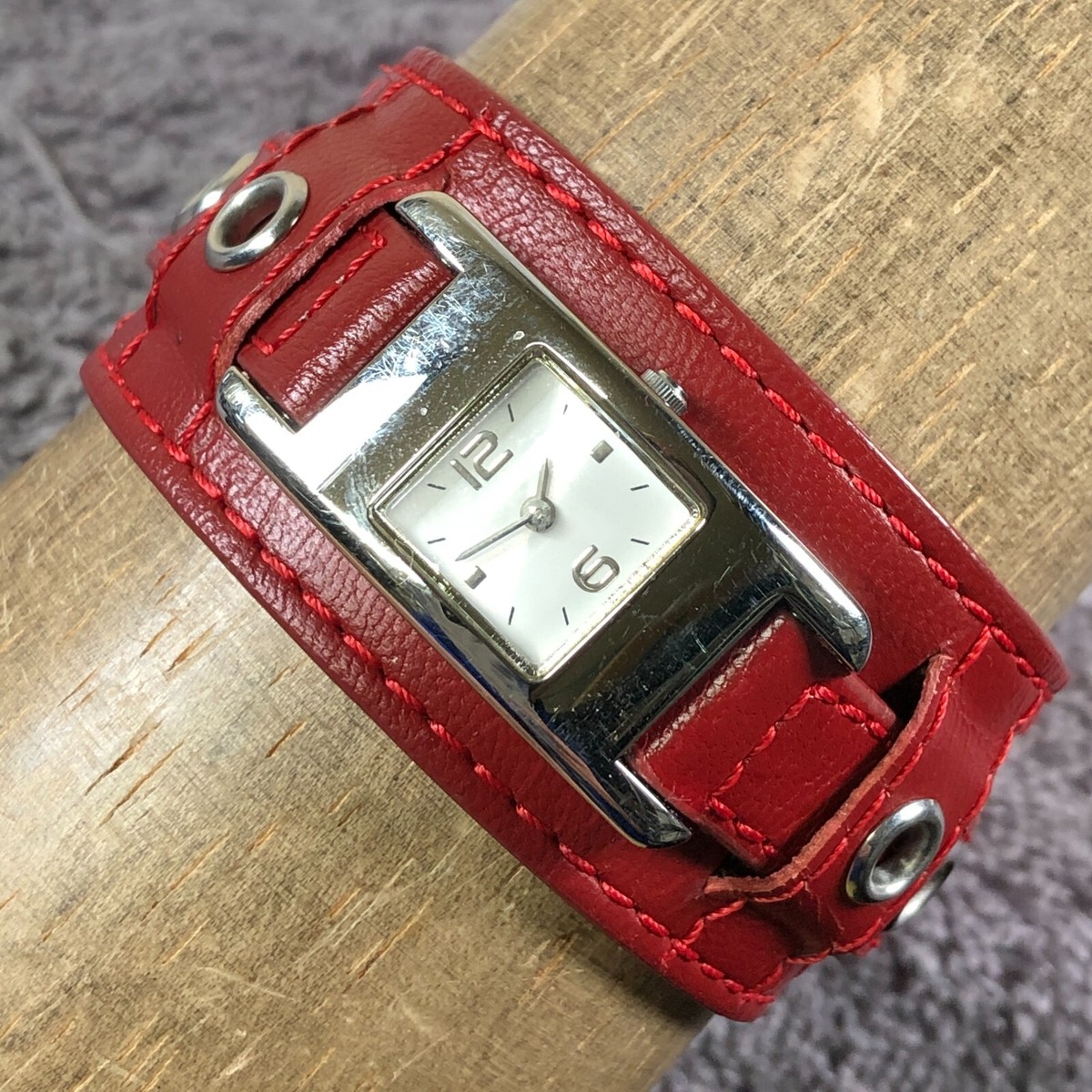 Guess Women G66257L 18mm Square Red Buckle Leather Band 