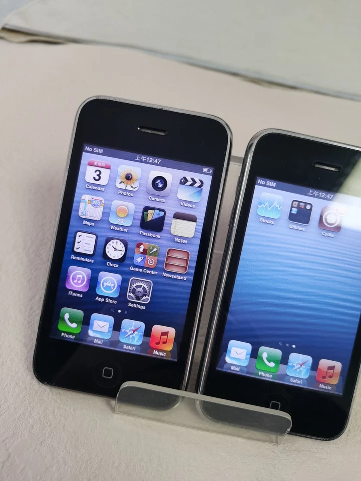 Original Apple iPhone 3nd 3GS - 8/16/32GB - Black /white (Unlocked) ( GSM) IOS 6 - Image 4 of 4