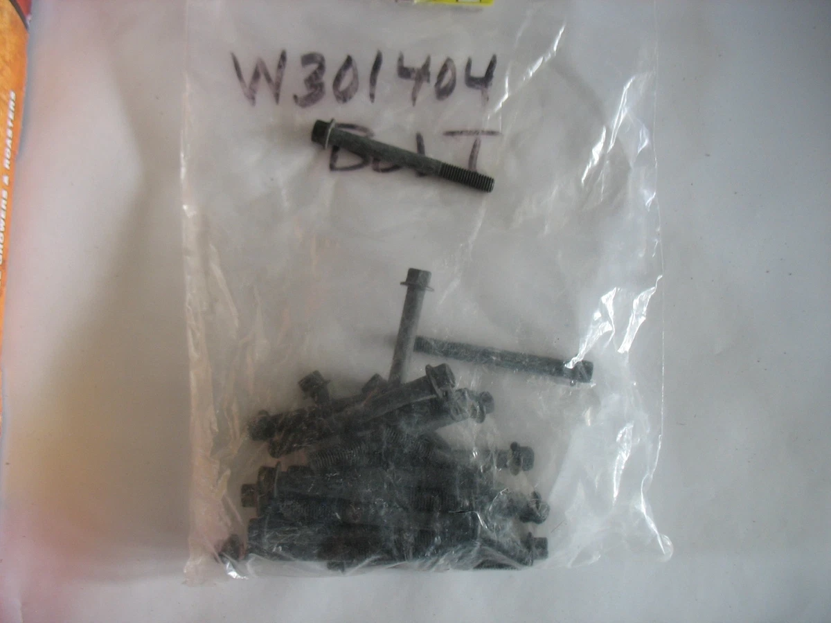 NOS Ford W-301404 Bolt Navistar International 1818231C1 misc 