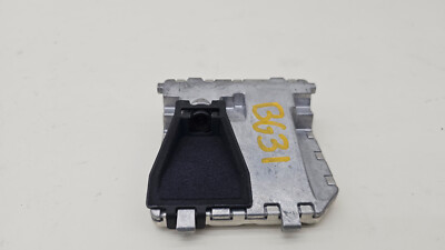 10-13 Mercedes W212 E350 E550 Active Lane Assist Front Camera A 0009050038 OEM